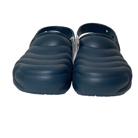 NWT CROCS Men’s Classic Lined Overpuff Clog in Nightfall Navy Blue 10 main image 3